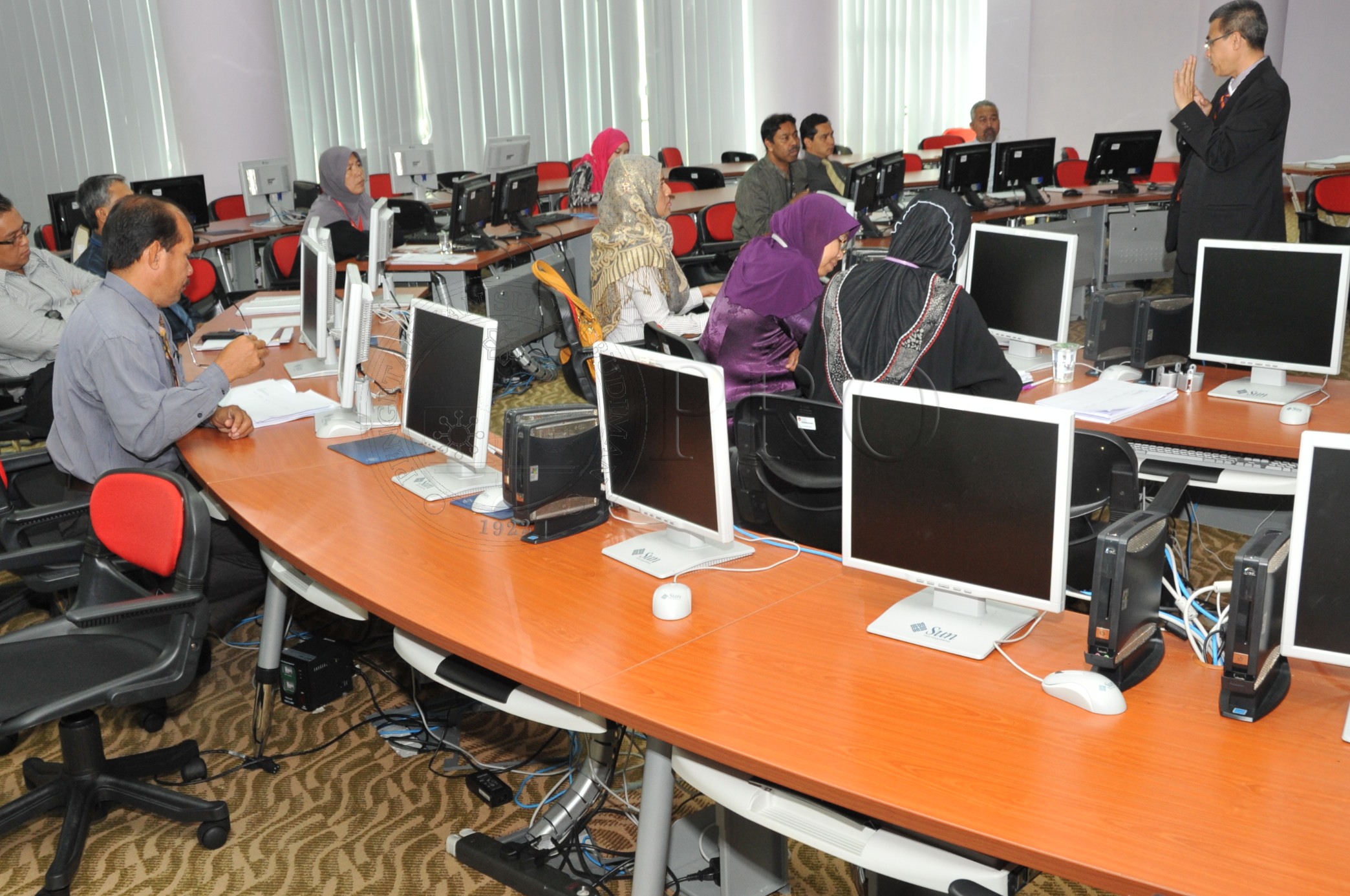 PRO 13 01 pelan PRO 6417